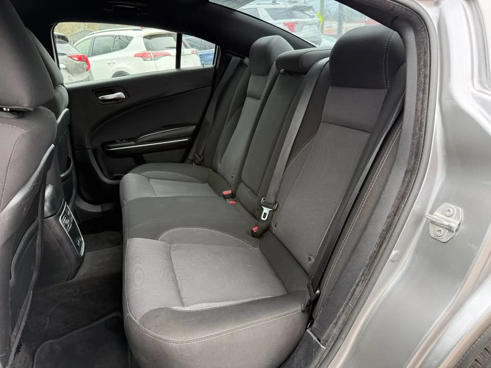 2016 Dodge Charger 7th Gen - Image 9 of 12
