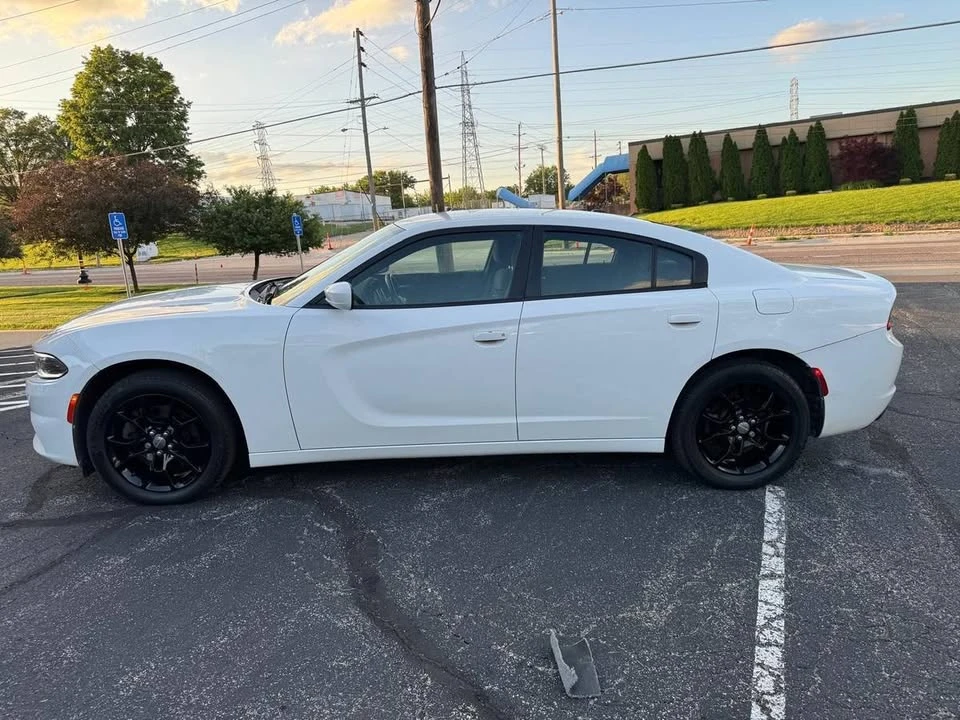 2016 Dodge Charger 7th Gen - Image 5 of 18