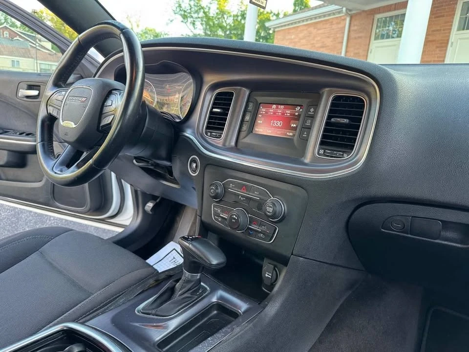 2016 Dodge Charger 7th Gen - Image 13 of 18