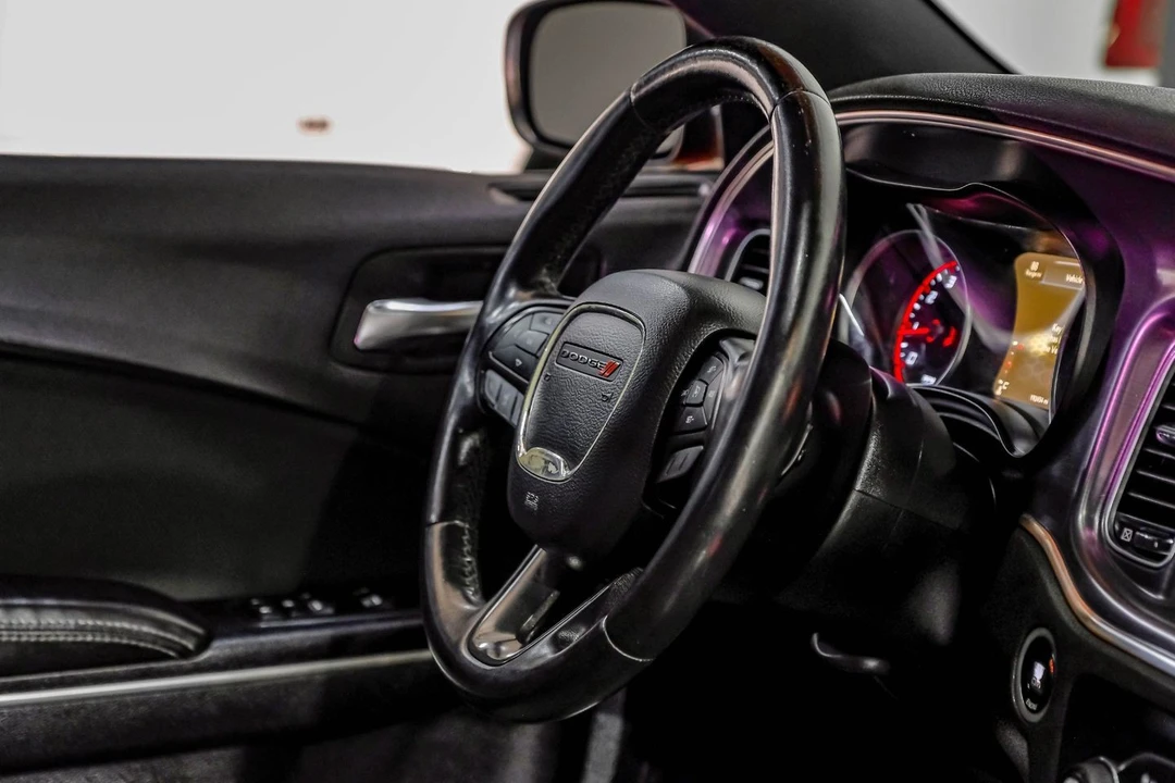 2016 Dodge Charger 7th Gen - Image 21 of 31