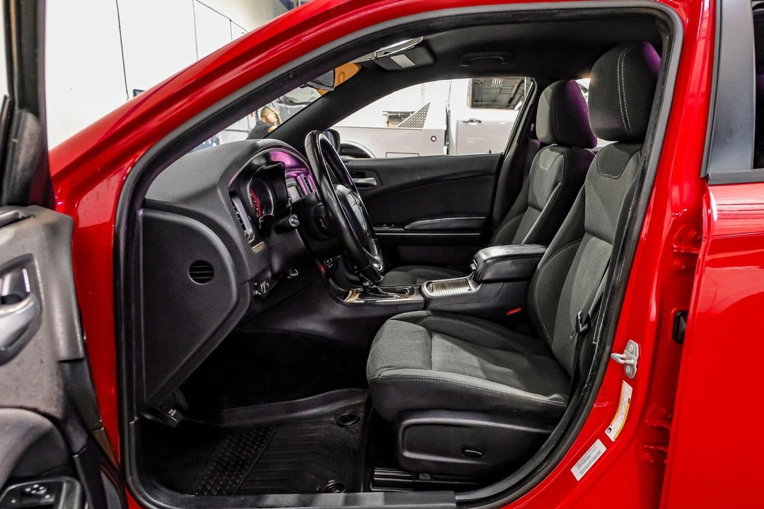2016 Dodge Charger 7th Gen - Image 4 of 31