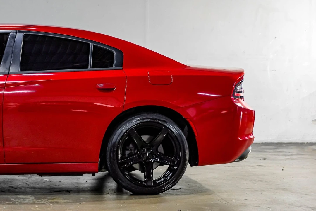 2016 Dodge Charger 7th Gen - Image 18 of 31