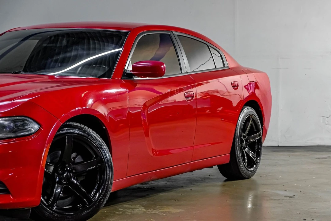 2016 Dodge Charger 7th Gen - Image 9 of 21
