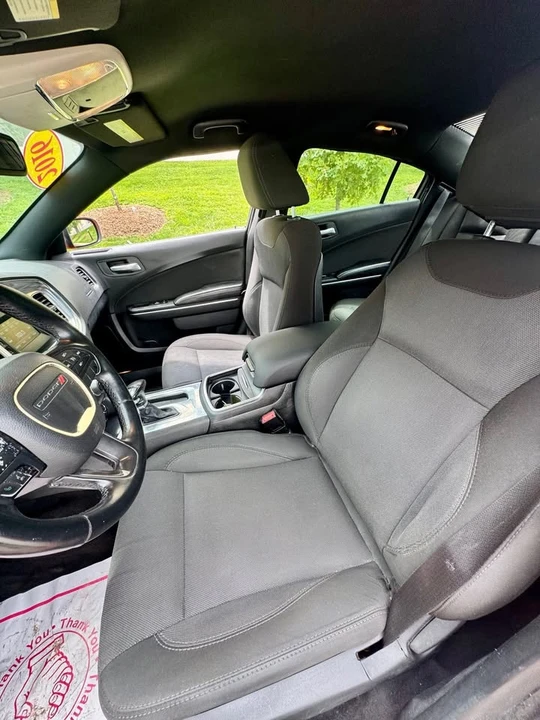 2016 Dodge Charger 7th Gen - Image 4 of 8