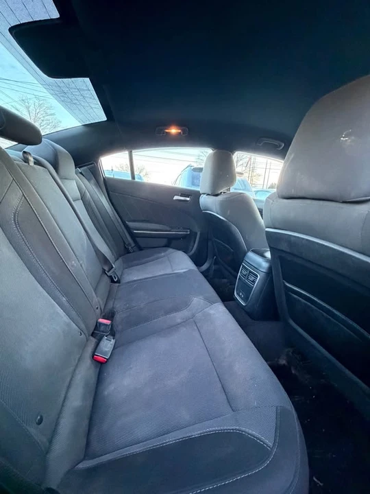 2016 Dodge Charger 7th Gen - Image 10 of 12