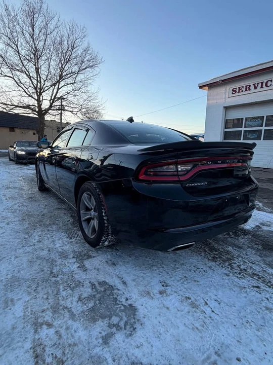 2016 Dodge Charger 7th Gen - Image 4 of 12
