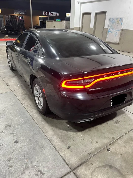 2016 Dodge Charger 7th Gen - Image 2 of 7