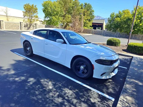 2016 Dodge Charger SE Sedan 4D