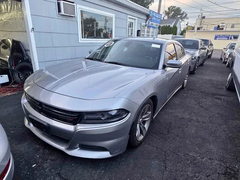 2016 Dodge Charger SE Sedan 4D