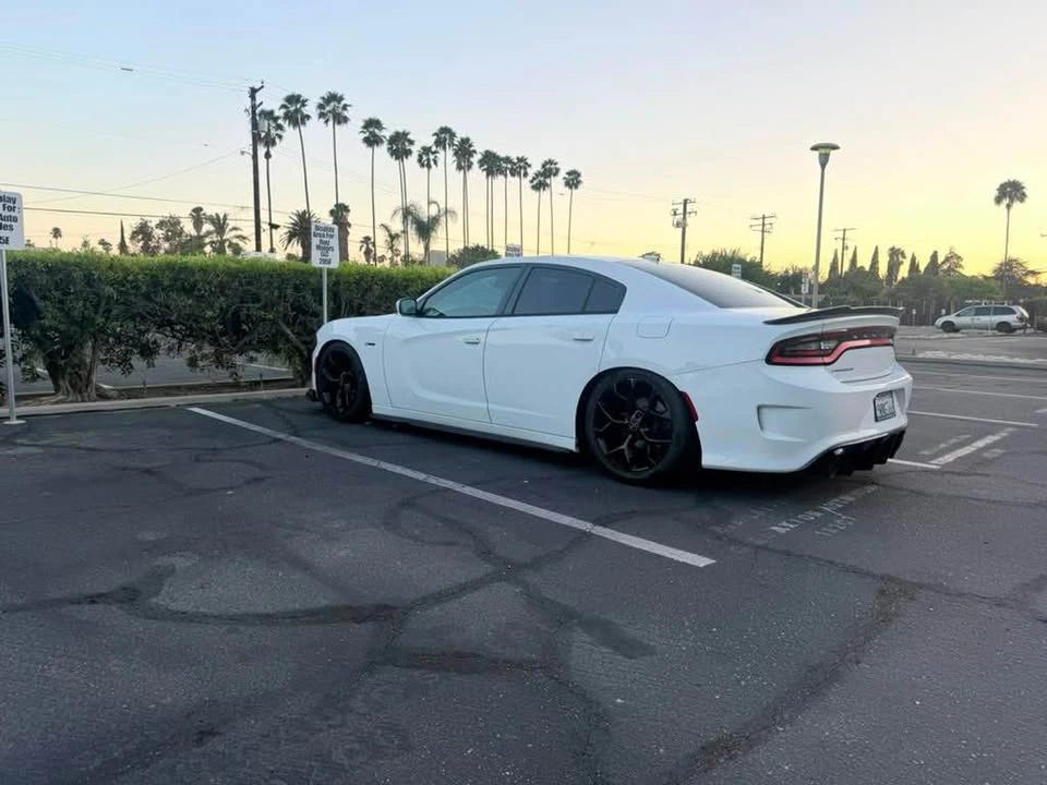 2016 Dodge Charger 7th Gen - Image 6 of 10