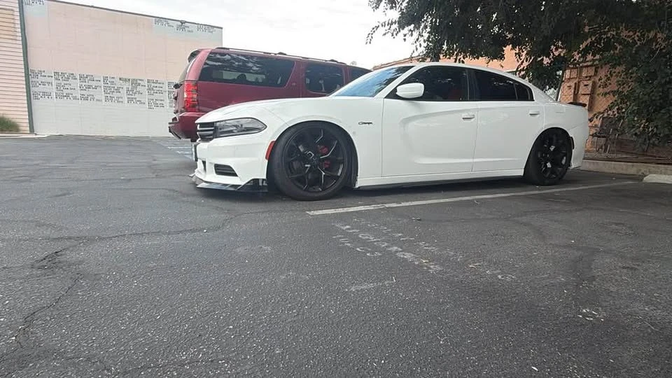 2016 Dodge Charger 7th Gen - Image 3 of 10