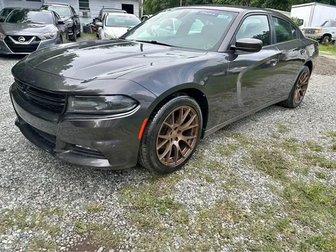 2016 Dodge Charger SE Sedan 4D