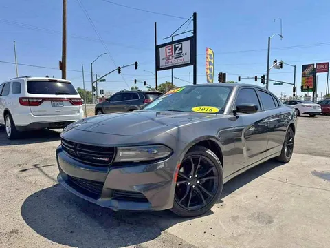 2016 Dodge Charger SE Sedan 4D