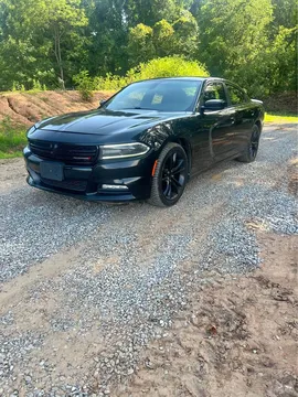 2016 Dodge Charger SE Sedan 4D
