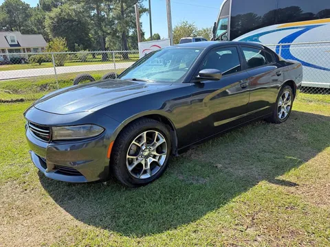 2016 Dodge Charger SE Sedan 4D