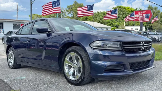 2016 Dodge Charger SE Sedan 4D