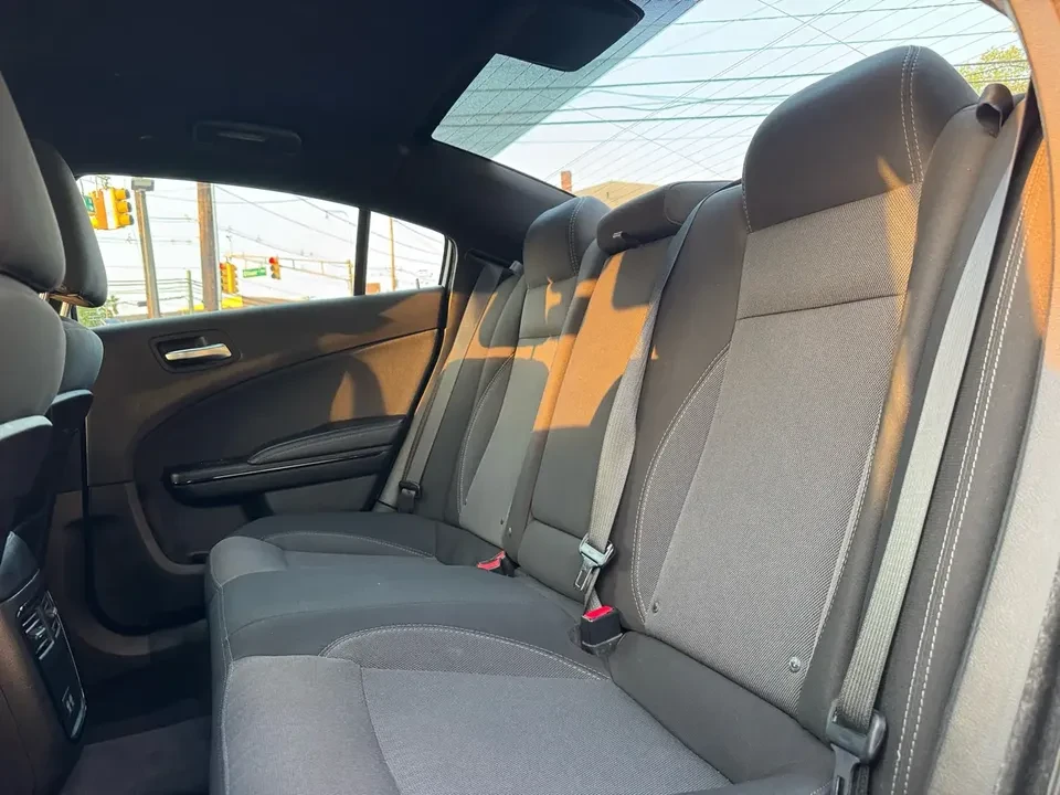 2016 Dodge Charger 7th Gen - Image 10 of 13