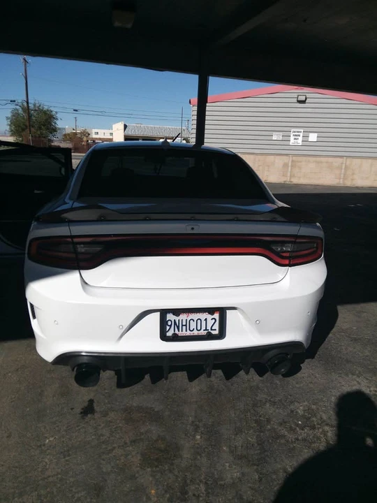 2016 Dodge Charger SRT & 392 7th Gen - Image 14 of 17