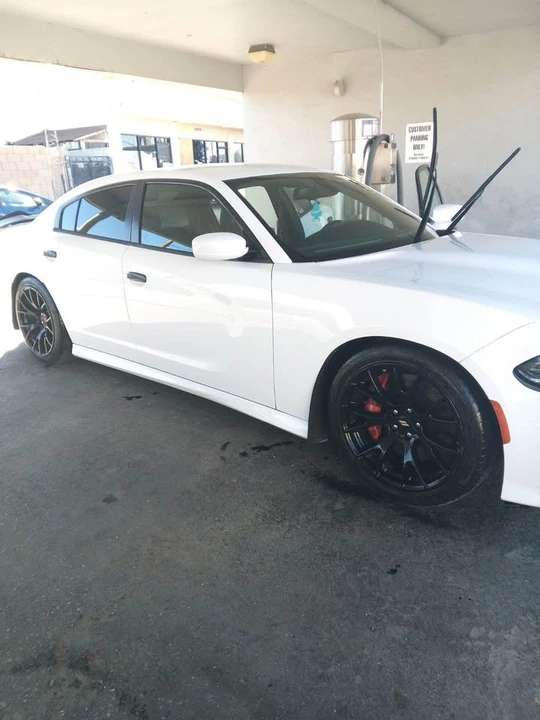 2016 Dodge Charger SRT & 392 7th Gen - Image 16 of 17