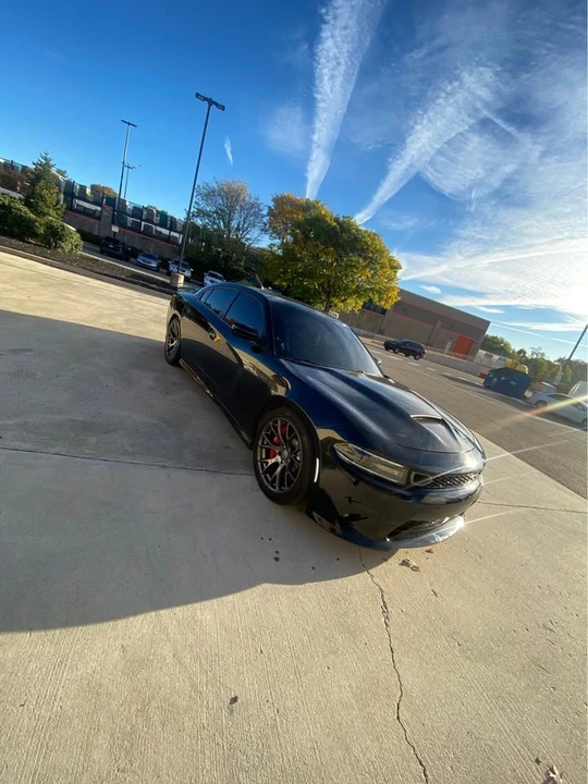 2016 Dodge Charger SRT & 392 7th Gen - Image 8 of 9