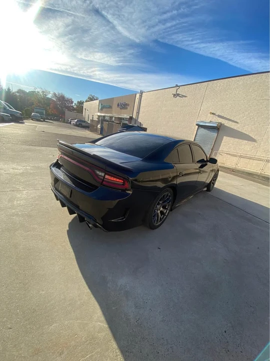 2016 Dodge Charger SRT & 392 7th Gen - Image 7 of 9