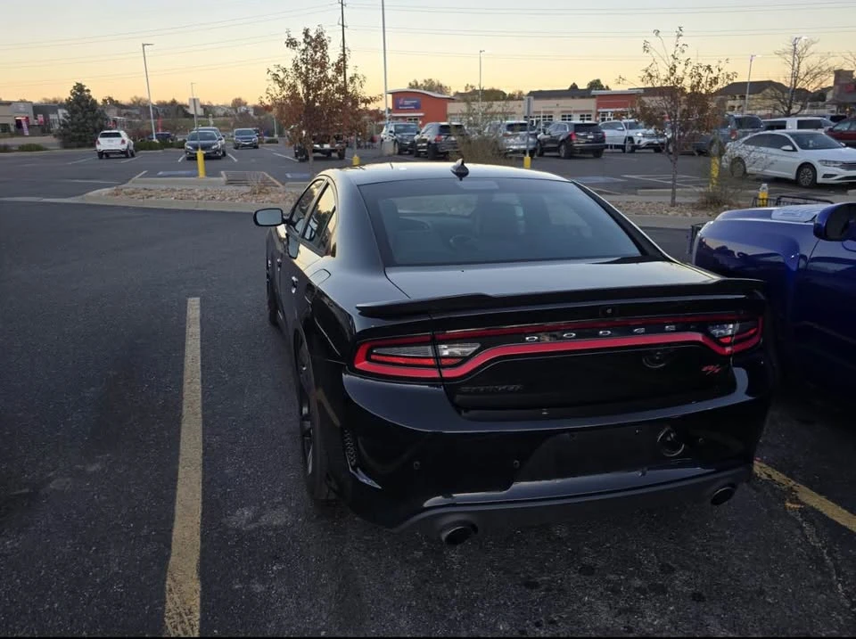 2016 Dodge Charger SRT & 392 7th Gen - Image 4 of 6