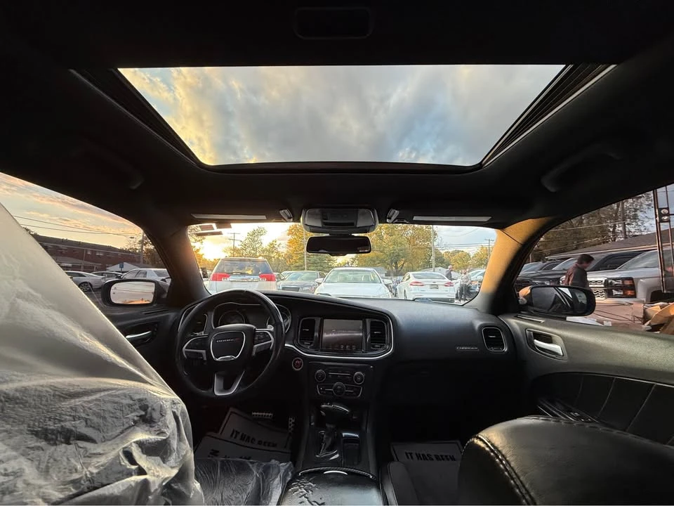 2016 Dodge Charger SRT & 392 7th Gen - Image 7 of 19