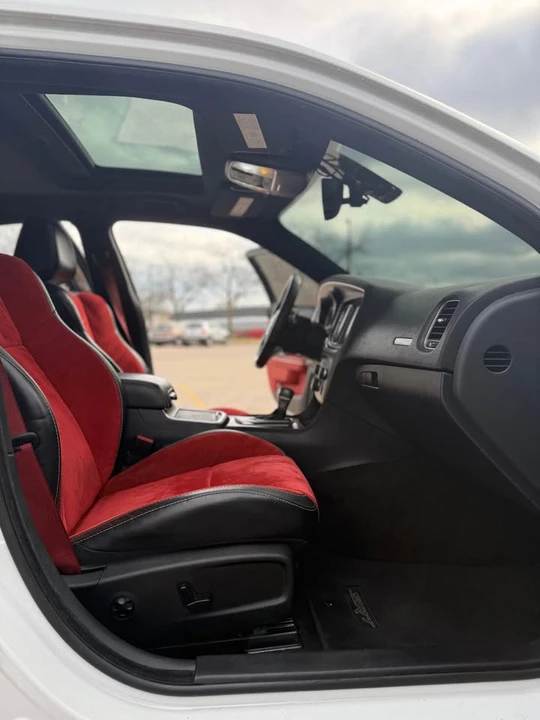 2016 Dodge Charger SRT & 392 7th Gen - Image 13 of 20