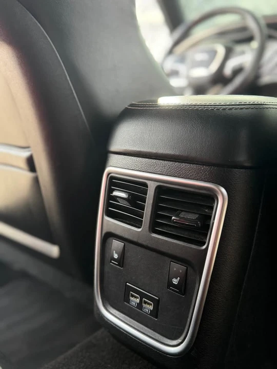 2016 Dodge Charger SRT & 392 7th Gen - Image 16 of 20