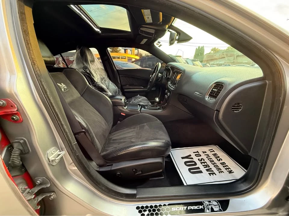 2016 Dodge Charger SRT & 392 7th Gen - Image 8 of 19