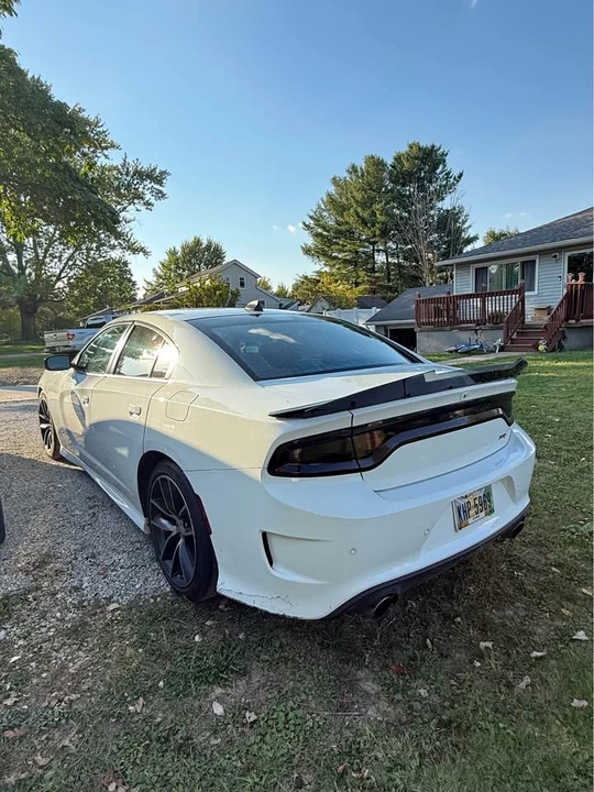 2016 Dodge Charger SRT & 392 7th Gen - Image 7 of 8