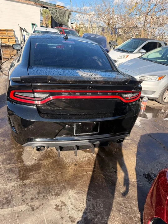 2016 Dodge Charger SRT & 392 7th Gen - Image 8 of 9