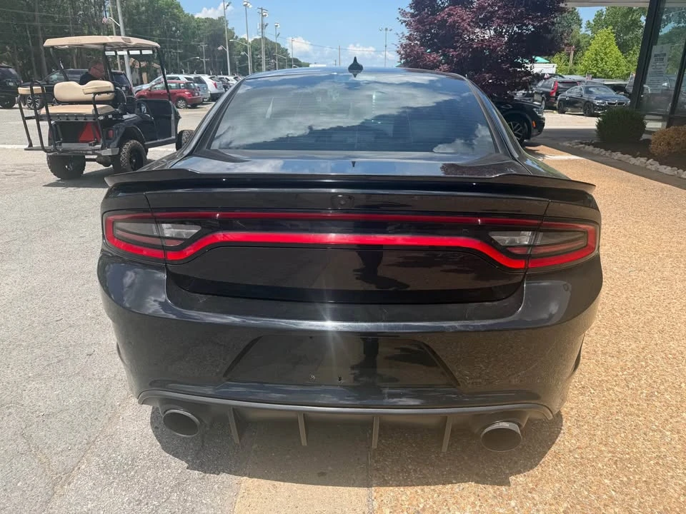 2016 Dodge Charger SRT & 392 7th Gen - Image 4 of 8