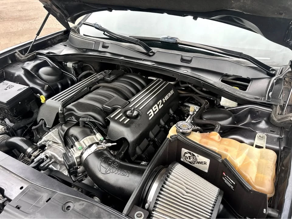 2016 Dodge Charger SRT & 392 7th Gen - Image 16 of 17