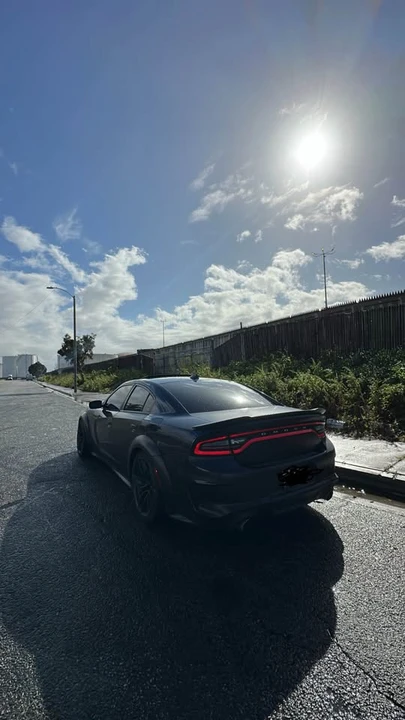 2016 Dodge Charger SRT & 392 7th Gen - Image 5 of 7
