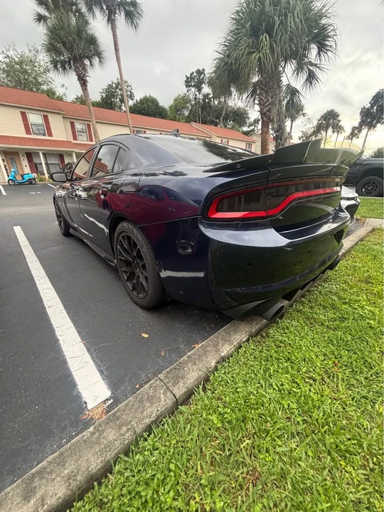 2016 Dodge Charger SRT & 392 7th Gen - Image 16 of 19