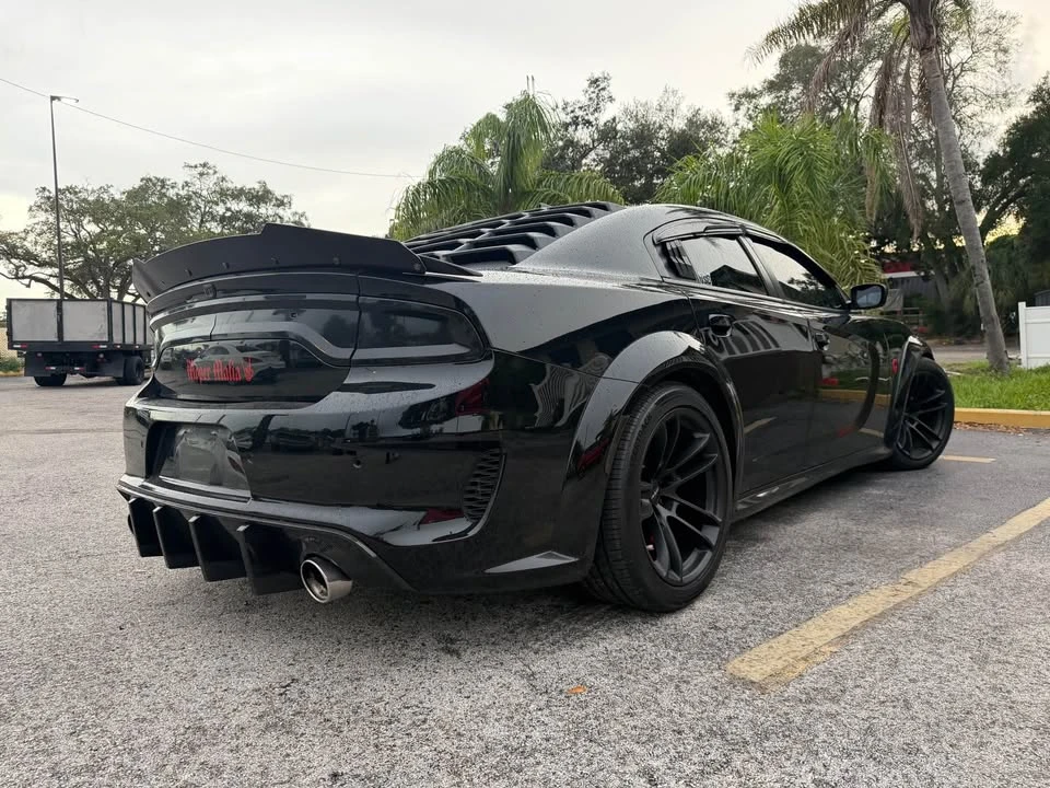 2016 Dodge Charger SRT & 392 7th Gen - Image 5 of 9