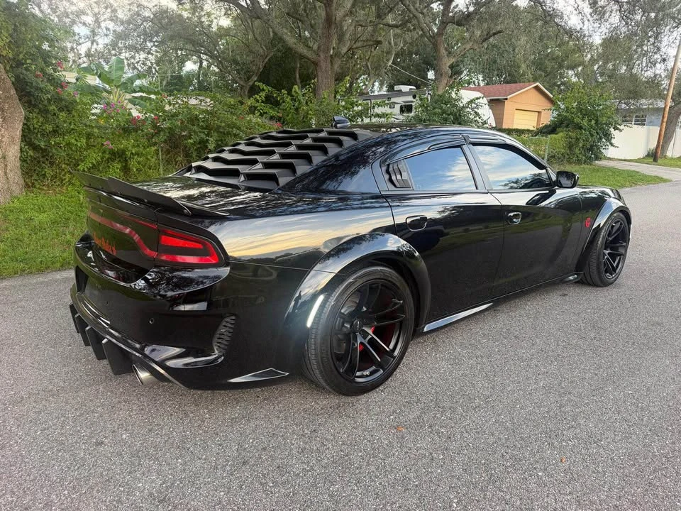 2016 Dodge Charger SRT & 392 7th Gen - Image 5 of 12
