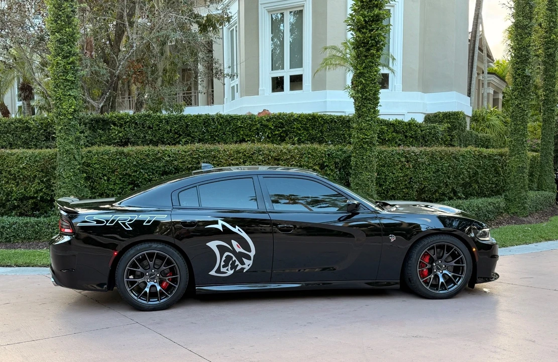 2016 Dodge Charger SRT Hellcat 7th Gen - Image 14 of 26