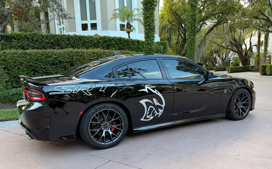 2016 Dodge Charger SRT Hellcat 7th Gen - Image 12 of 26