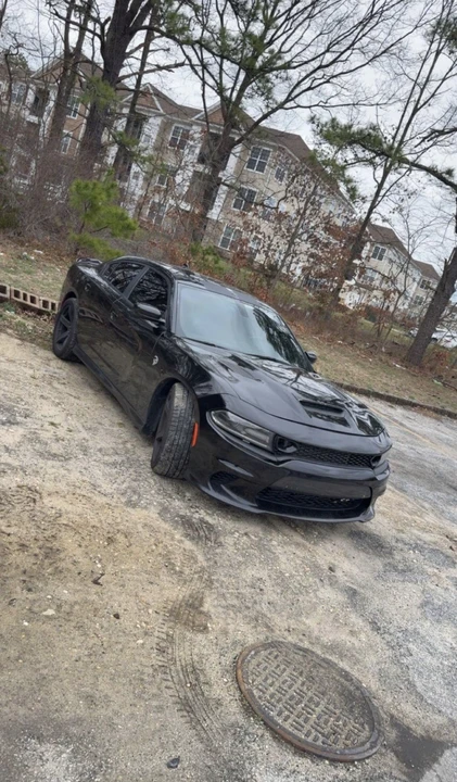 2016 Dodge Charger SRT Hellcat 7th Gen - Image 10 of 11