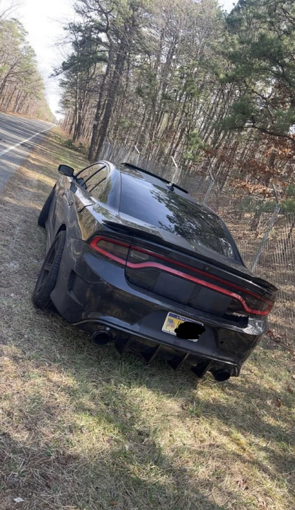 2016 Dodge Charger SRT Hellcat 7th Gen - Image 4 of 11