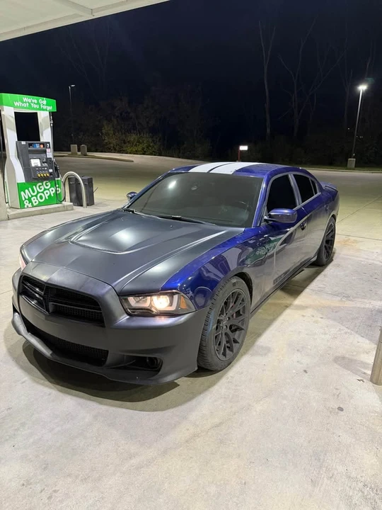 2016 Dodge Charger SRT Hellcat 7th Gen - Image 3 of 8