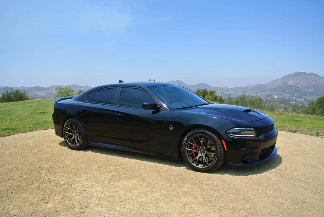 2016 Dodge Charger SRT Hellcat 7th Gen - Image 19 of 31
