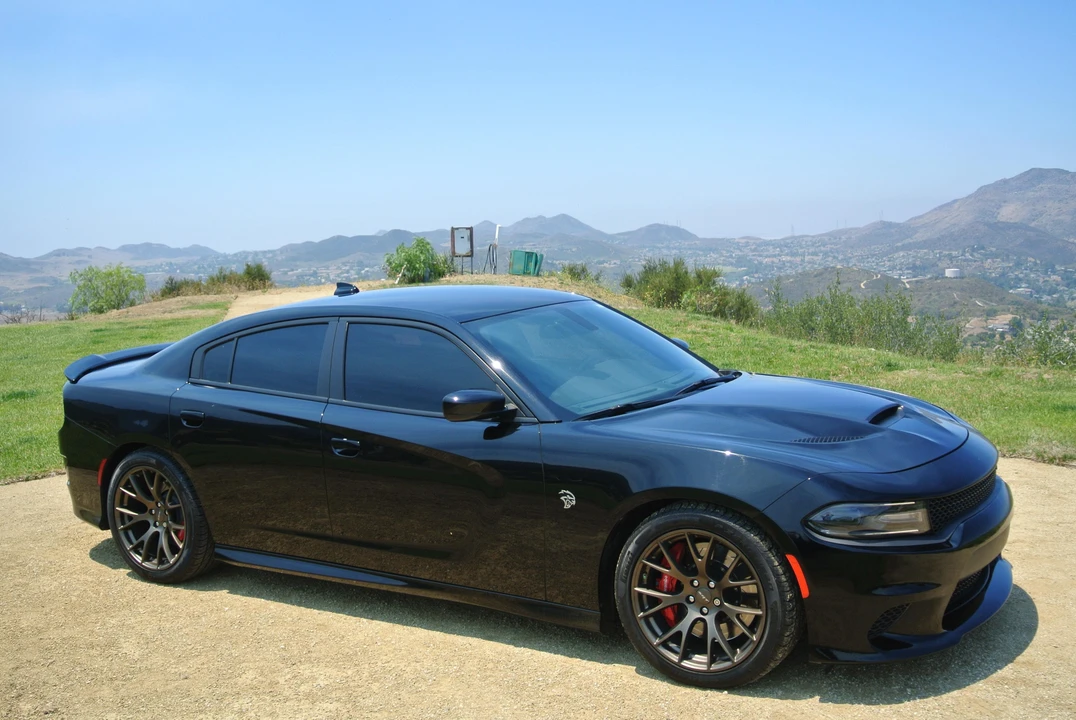 2016 Dodge Charger SRT Hellcat 7th Gen - Image 18 of 31