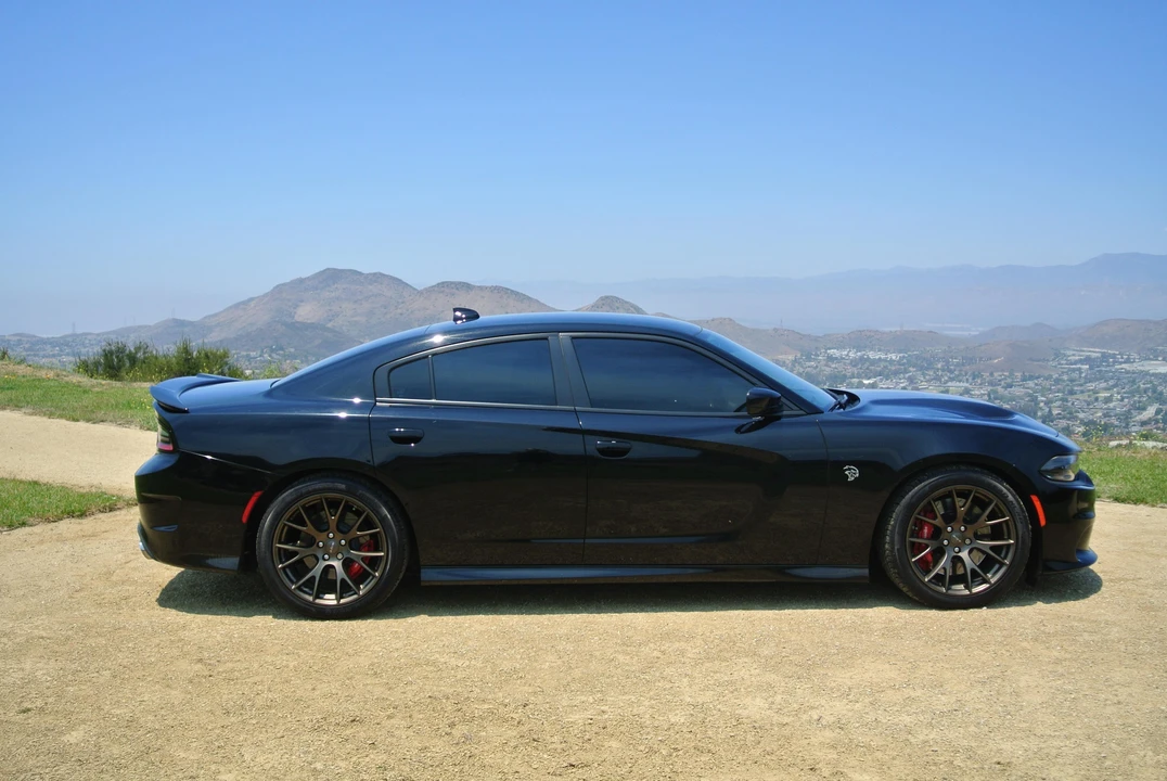 2016 Dodge Charger SRT Hellcat 7th Gen - Image 16 of 31