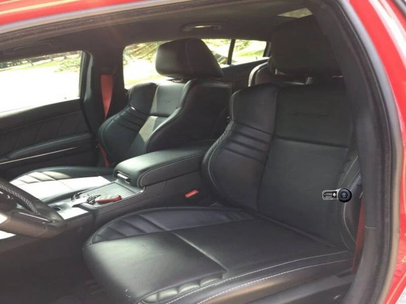 2016 Dodge Charger SRT Hellcat 7th Gen - Image 9 of 10