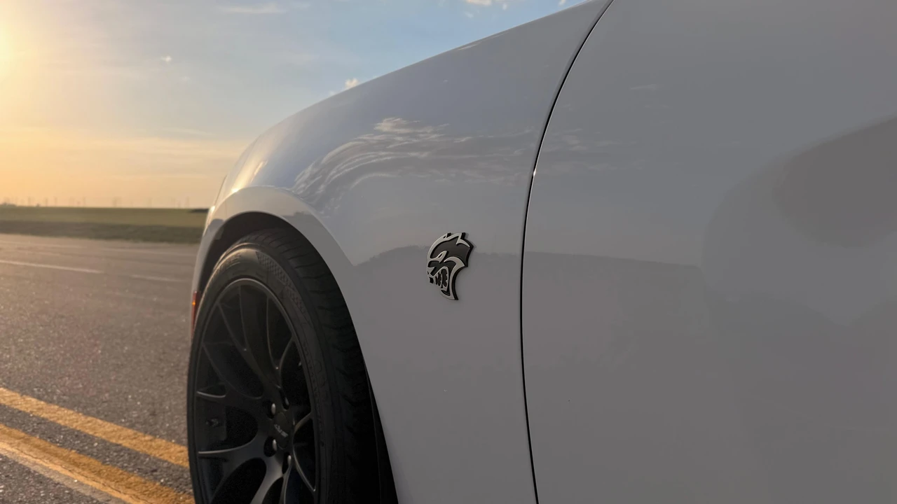 2016 Dodge Charger SRT Hellcat 7th Gen - Image 27 of 31