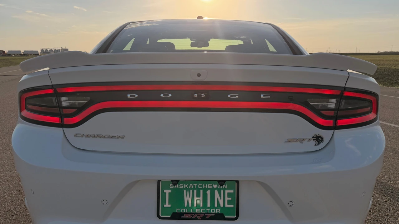 2016 Dodge Charger SRT Hellcat 7th Gen - Image 31 of 31