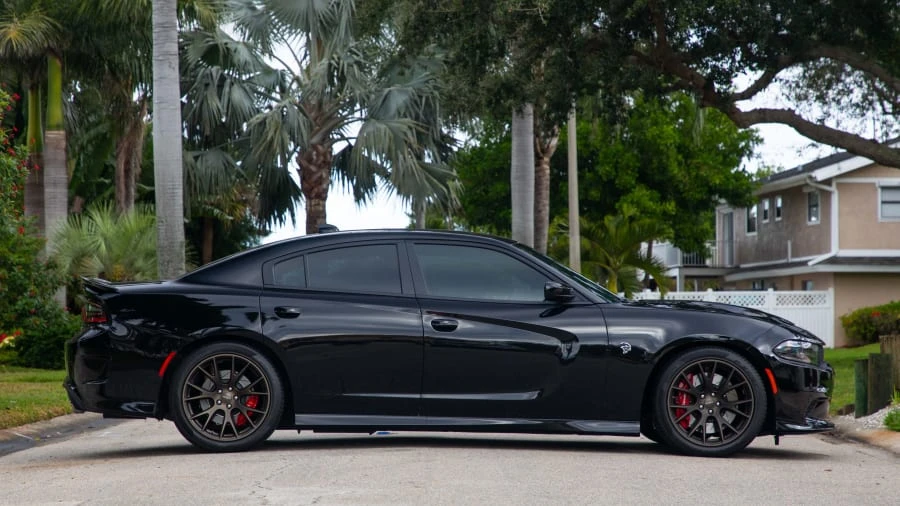 2016 Dodge Charger SRT Hellcat 7th Gen - Image 8 of 12